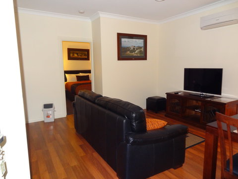 Hahndorf Oak Tree Cottages - Accommodation Broome 1
