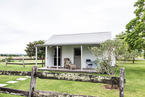 Old Schoolhouse Milton - Accommodation Broome 0