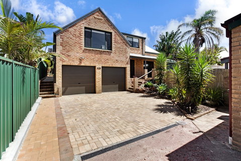 'Salt Wood' Cabin Style Retreat - Accommodation Broome 0