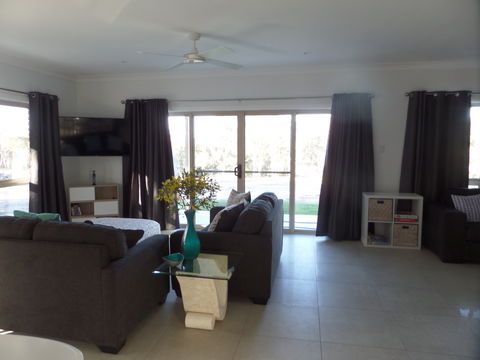 Secret Refuge At Portland Gate - Accommodation Broome 2