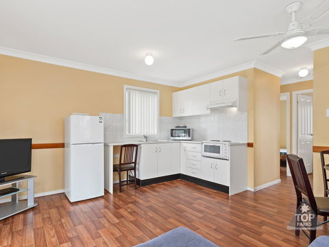 Shoalhaven Caravan Village - Accommodation Broome 5