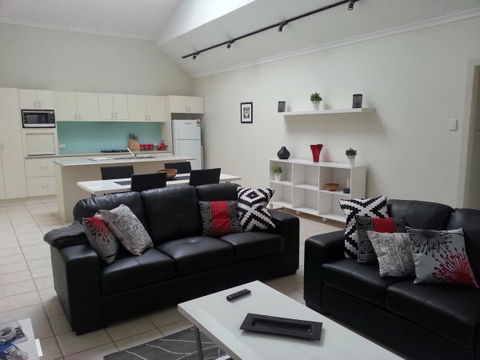 Studio One Accommodation - Accommodation Broome 0