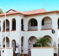 The Med Crescent Head - Accommodation Broome