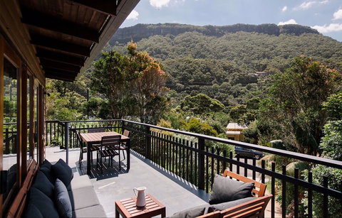 The Loft House At Coalcliff - Accommodation Broome 7