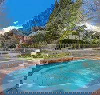Tudor House - Accommodation Broome