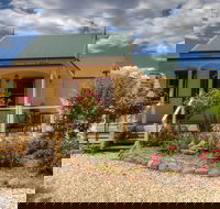 Autumn Affair Cottage 7 - Accommodation Broome
