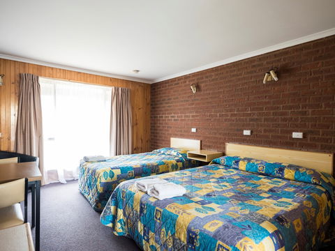 Country Mile Motor Inn - Accommodation Broome 1