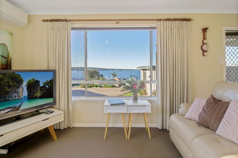Eagle Heights Holiday Units - Scenic Unit - Accommodation Broome 4