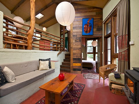 Kanimbla View Clifftop Retreat - Accommodation Broome 1