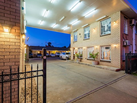 Motel Mandalay - Accommodation Broome 1