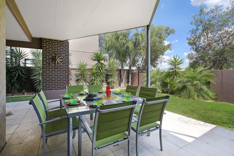 Mulwala Townhouse Two - Accommodation Broome 5