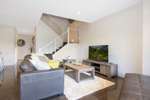 Mulwala Townhouse Two - Accommodation Broome 8