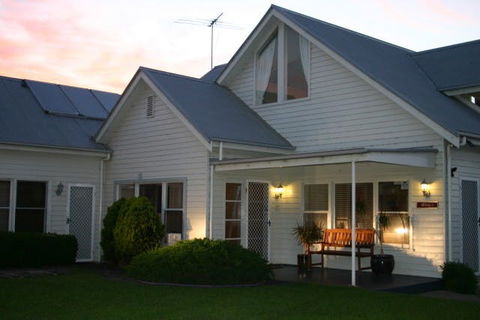 Ruby's Queenscliff - Accommodation Broome 0