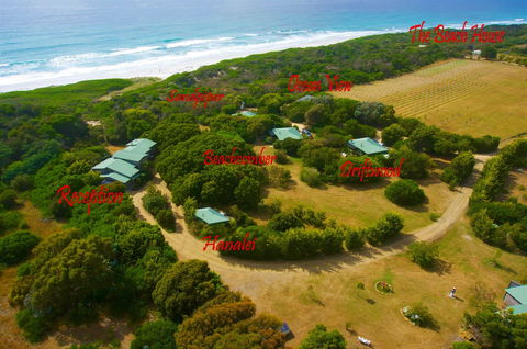 Sandpiper Ocean Cottages - Accommodation Broome 0