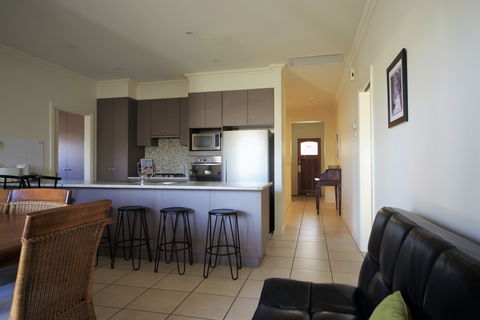 Shamore Apartments - Eleventh Street Mildura - Accommodation Broome 3