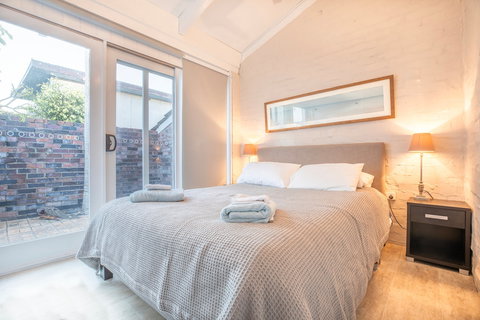 The View In Scotts Head - Accommodation Broome 11