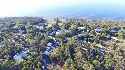 Waterfront Retreat At Wattle Point - Accommodation Broome 0