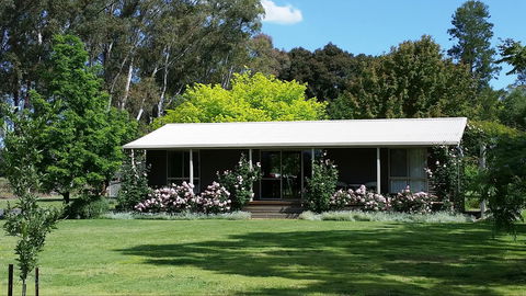 Camawald Coonawarra Cottage B&B - Accommodation Broome 2