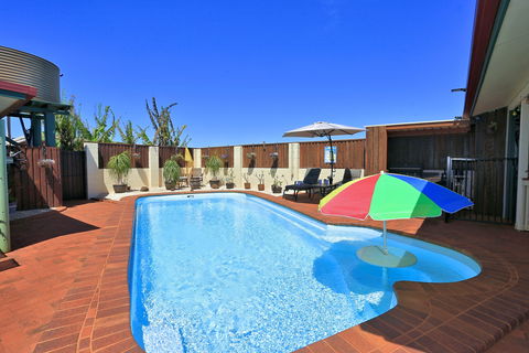 Dunelm House Bed And Breakfast - Accommodation Broome 2