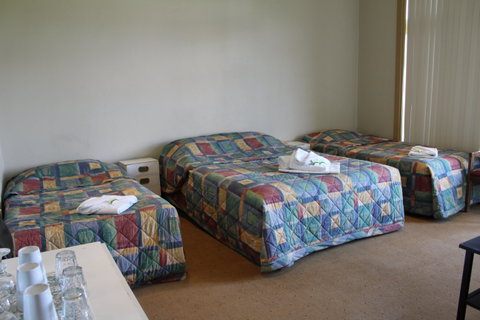 Royal Hotel Orange - Accommodation Broome 0