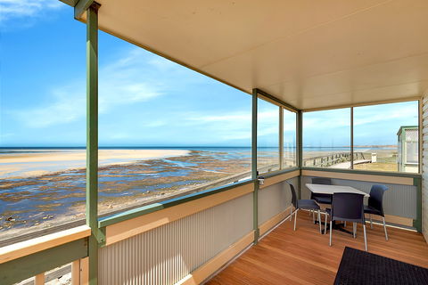 Stansbury Foreshore Caravan Park - Accommodation Broome 0