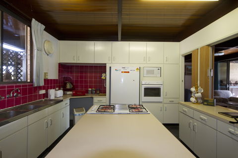 Cavenagh Lodge Bed And Breakfast - Accommodation Broome 1