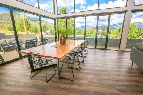 Glass House - Accommodation Broome 1