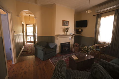 Laidlaw Cottage - Accommodation Broome 2