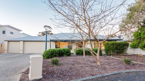 Living The Dream - Accommodation Broome 2
