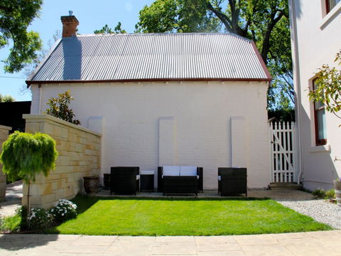Old Bishop's Quarters - Accommodation Broome 1