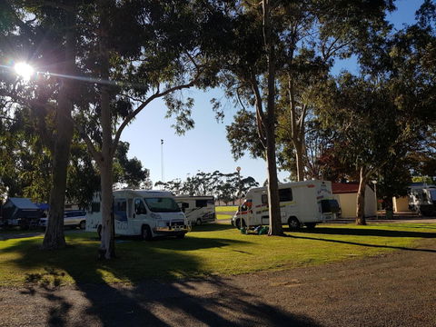 Riverton Caravan Park - Accommodation Broome 0