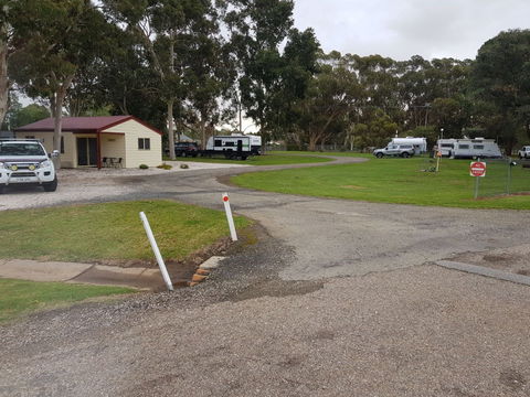 Riverton Caravan Park - Accommodation Broome 2