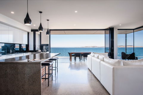 Shelley Rocks House - Accommodation Broome 1