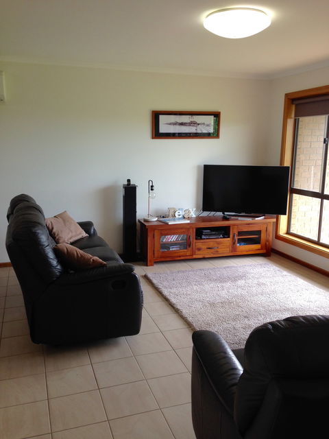 Springs Beach House - Accommodation Broome 0