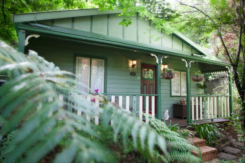 Strawberry Patch Cottage - Accommodation Broome 0