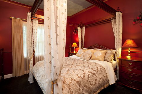 Strawberry Patch Cottage - Accommodation Broome 2