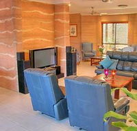 Gladstone Earth and Sea - Accommodation Broome