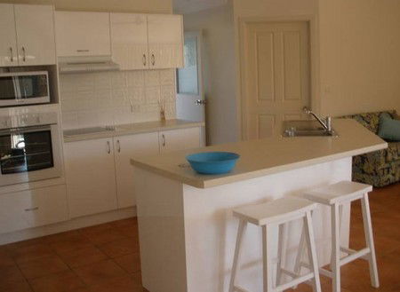 Angourie Waves - Accommodation Broome 4