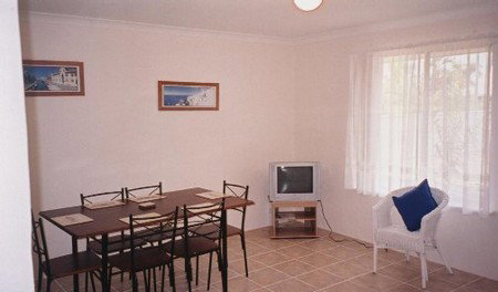 JJ's Holiday Cottages - Butler Street - Accommodation Broome 0
