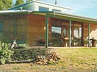 Treen Ridge Vineyard Accommodation - Accommodation Broome 0