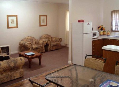 About Town Cottages - Accommodation Broome 3