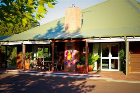 Meadowbrooke Estate - Accommodation Broome 4