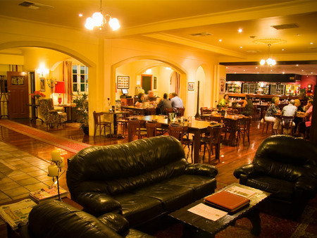 The Bull And Bush Tavern - Accommodation Broome 2