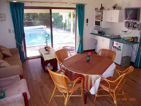 Falls Retreat Bed And Breakfast - Accommodation Broome 2