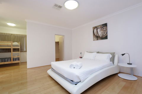 Antonas Verandah Apartments - Accommodation Broome 5