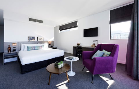 Alpha Mosaic Hotel Brisbane - Accommodation Broome 1