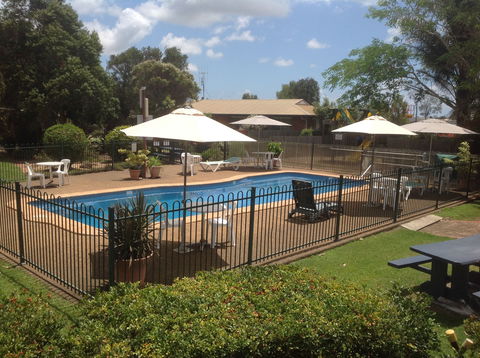 Bundaberg East Cabin And Tourist Park - Accommodation Broome 0