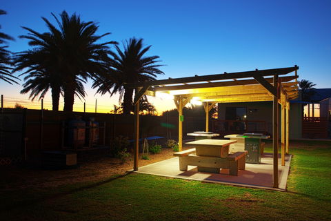 Discovery Parks - Adelaide Beachfront - Accommodation Broome 0