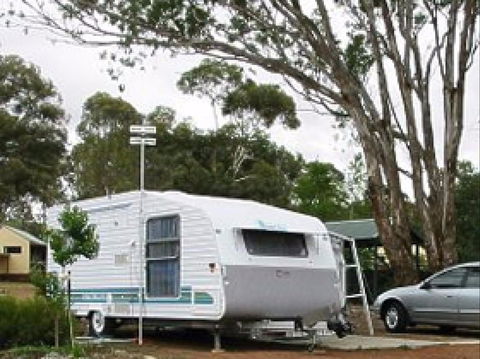 Eaglehawk Holiday Park - Accommodation Broome 0