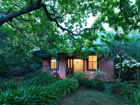 Hawthorne Cottage: Blackheath - Accommodation Broome 0